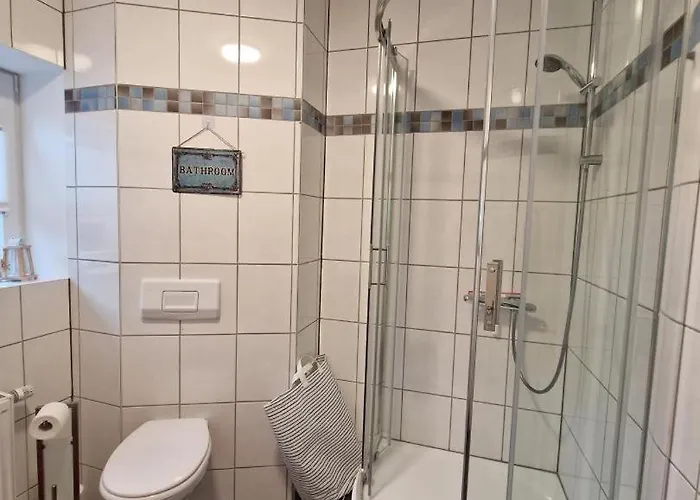 Neu! Roeschen * Burg Stargard